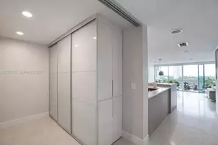2950 NE 188th St, Aventura, FL 33180 - Photo 9