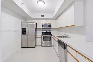 19195 NE 36th Ct, Aventura, FL 33180 - Photo 15