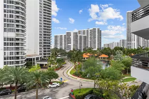 19195 NE 36th Ct, Aventura, FL 33180 - Photo 11