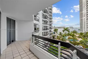 19195 NE 36th Ct, Aventura, FL 33180 - Photo 1