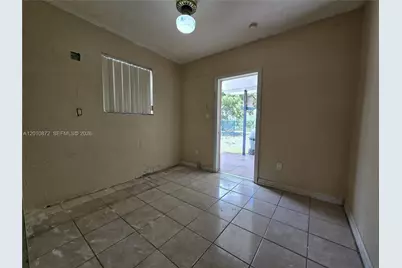 1051 E 18th St, Hialeah, FL 33013 - Photo 19