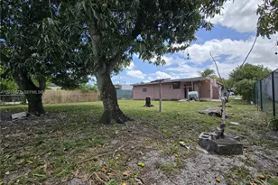 1051 E 18th St, Hialeah, FL 33013 - Photo 31