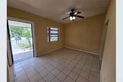 1051 E 18th St, Hialeah, FL 33013 - Photo 11