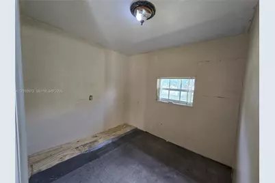 1051 E 18th St, Hialeah, FL 33013 - Photo 23