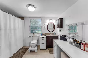 18895 SW 212th St, Miami, FL 33187 - Photo 21