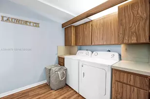 6049 Balboa Cir, Boca Raton, FL 33433 - Photo 17