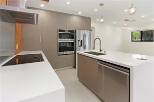 1620 McKinley St, Hollywood, FL 33020 - Photo 9