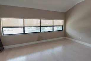 255 S Poinciana Dr, Sunny Isles Beach, FL 33160 - Photo 21