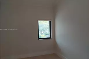 255 S Poinciana Dr, Sunny Isles Beach, FL 33160 - Photo 41