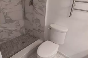255 S Poinciana Dr, Sunny Isles Beach, FL 33160 - Photo 37