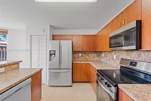 2720 SW 156th Pl, Miami, FL 33185 - Photo 27