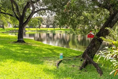 1140 NW 99th Ave #70, Pembroke Pines, FL 33024 - Photo 29