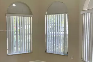 8514 NW 111th Ct, Doral, FL 33178 - Photo 11