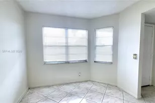 901 SW 128th Ave, Pembroke Pines, FL 33027 - Photo 5