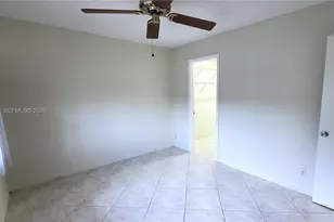901 SW 128th Ave, Pembroke Pines, FL 33027 - Photo 21