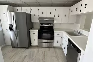 3571 Inverrary Dr, Lauderhill, FL 33319 - Photo 3