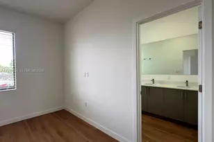 19440 SW 125th Ave, South Miami, FL 33177 - Photo 13