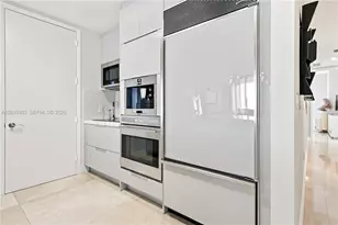 15811 Collins Ave, Sunny Isles Beach, FL 33160 - Photo 13