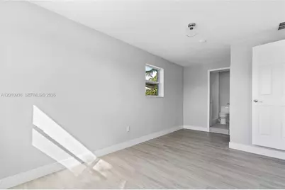 925 NW 84th St, Miami, FL 33150 - Photo 21