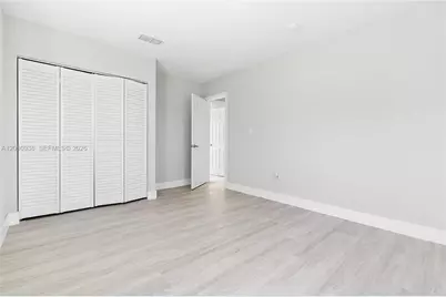 925 NW 84th St, Miami, FL 33150 - Photo 19