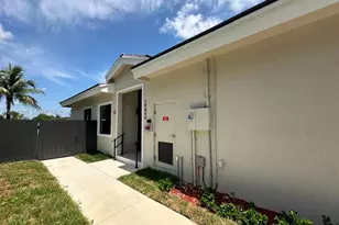 19444 SW 125th Ave, South Miami, FL 33177 - Photo 3