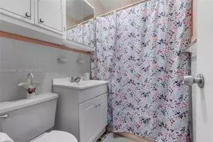 167 W 34th St, Hialeah, FL 33012 - Photo 19
