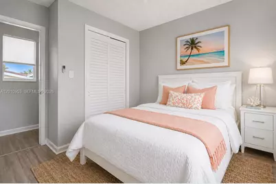 949 SE 10th Ct, Pompano Beach, FL 33060 - Photo 23