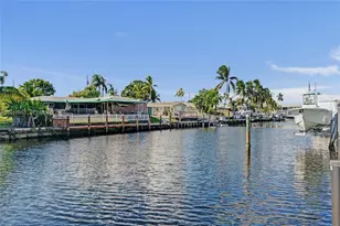 949 SE 10th Ct, Pompano Beach, FL 33060 - Photo 3