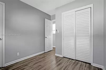 949 SE 10th Ct, Pompano Beach, FL 33060 - Photo 25