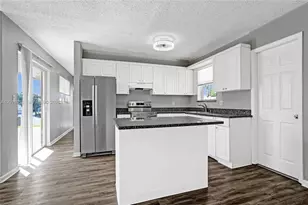 949 SE 10th Ct, Pompano Beach, FL 33060 - Photo 15