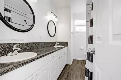 949 SE 10th Ct, Pompano Beach, FL 33060 - Photo 31