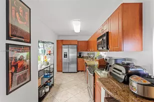401 69th St, Miami Beach, FL 33141 - Photo 9