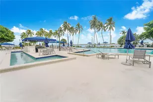 2333 Brickell Ave, Miami, FL 33129 - Photo 11