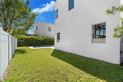 9915 NW 75th St #9915, Doral, FL 33178 - Photo 41