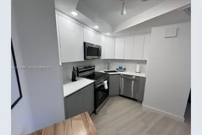 3800 Galt Ocean Dr #309, Fort Lauderdale, FL 33308 - Photo 9