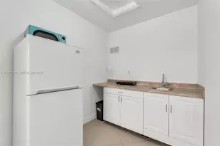14813 SW 171st Terrace, Miami, FL 33187 - Photo 5