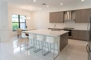 8151 Laurel Falls Dr, Boca Raton, FL 33496 - Photo 9