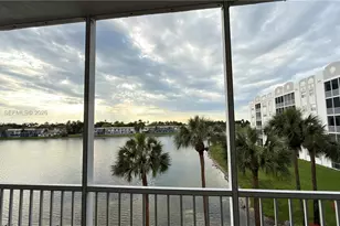 10730 NW 66th St, Doral, FL 33178 - Photo 23