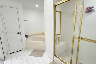 10730 NW 66th St, Doral, FL 33178 - Photo 53