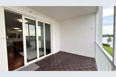 10730 NW 66th St #313, Doral, FL 33178 - Photo 21