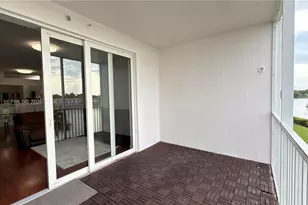 10730 NW 66th St, Doral, FL 33178 - Photo 21