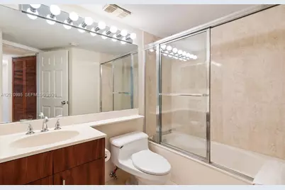 3600 Mystic Pointe Dr #1209, Aventura, FL 33180 - Photo 3