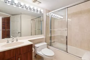 3600 Mystic Pointe Dr, Aventura, FL 33180 - Photo 3