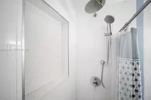 30 NE 26th St, Wilton Manors, FL 33305 - Photo 25