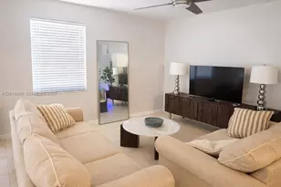 30 NE 26th St, Wilton Manors, FL 33305 - Photo 3