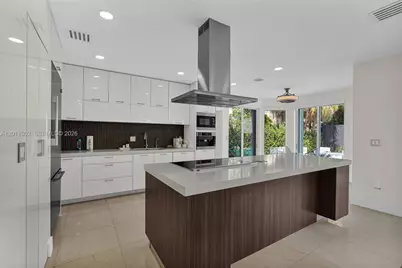 10762 NW 71st St, Doral, FL 33178 - Photo 37