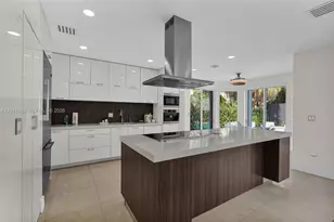10762 NW 71st St, Doral, FL 33178 - Photo 37