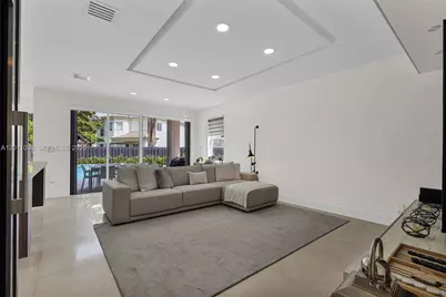 10762 NW 71st St, Doral, FL 33178 - Photo 41