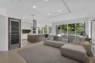 10762 NW 71st St, Doral, FL 33178 - Photo 35