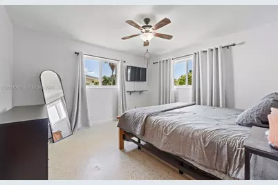 81 NW 18th St, Homestead, FL 33030 - Photo 23